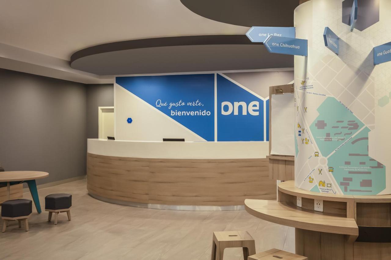 ホテル One Monterrey Tecnologico エクステリア 写真