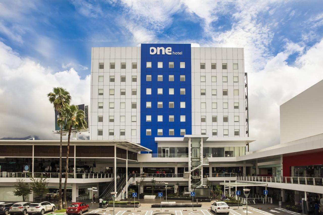 ホテル One Monterrey Tecnologico エクステリア 写真